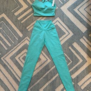 Buff Bunny Women's Teal Legging & Bra Set - Size XS Brand New Never Worn